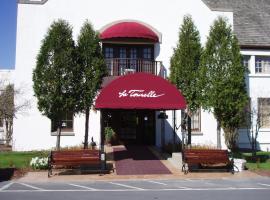 La Tourelle Hotel & Spa, hotel u gradu 'Ithaca'