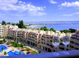 Апартаменти Варна Саут на плажа - Varna South Apartments on the beach，瓦爾納的飯店