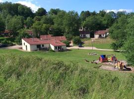 Bungalows du Lac de Rabais, semesterboende i Virton