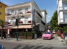 Hotel Rialto, hótel í Riva del Garda