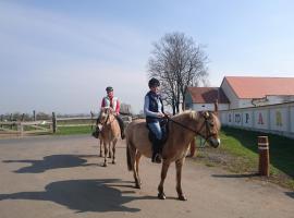 ZOOPARK Zelčín, hotel v destinácii Mělník