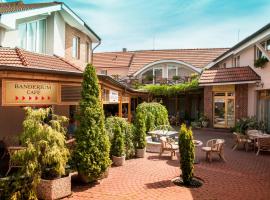 Hotel Banderium, hotel in Komárno