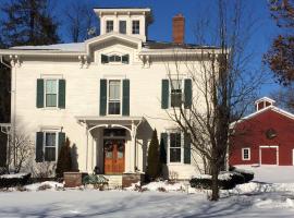 Antique Mansion B & B, hotel in Rutland