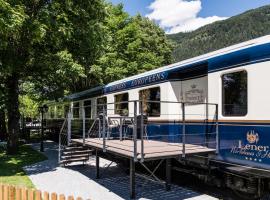 Luxury Lodge - Orient Express Lener, готель у місті Кампо-ді-Тренс