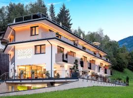 Mountain Resort M&M, hotel u gradu Finkenberg