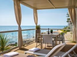 Amber Sea Luxury Village Mobile Homes, hotelli kohteessa Novigrad Istria