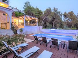 Villa Fani - Apartments in Trogir, khách sạn ở Trogir