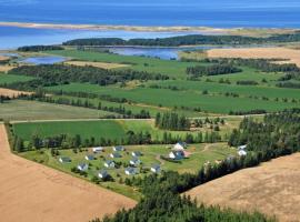 Swept Away Cottages, hotel v mestu Cavendish