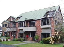 Woodlands Motels And Apartments, hotel di Dunedin