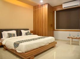 Hotel Krish, hotel em Somnath