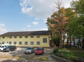 Hostel M, hótel í Maribor