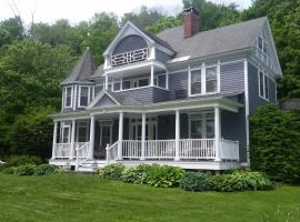 The Cornell Inn, B&B in Lenox