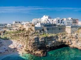 Covo dei Saraceni, hotel v mestu Polignano a Mare