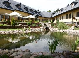 Hotel Paradiso, hotel con piscina a Suchedniów