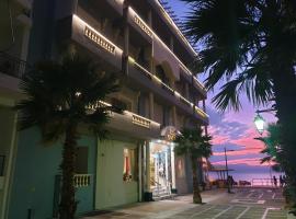 Seaside Hotel, khách sạn ở Loutraki