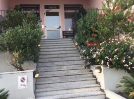 Hotel La Conchiglia – hotel w mieście La Maddalena