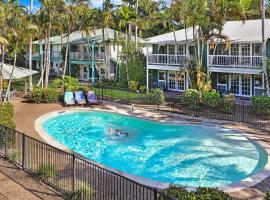 Coral Beach Noosa Resort: Noosaville şehrinde bir butik otel