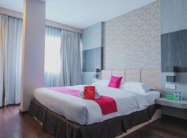 RedDoorz Plus near Pantai Coastarina 2 Batam, hotel a Batam Center