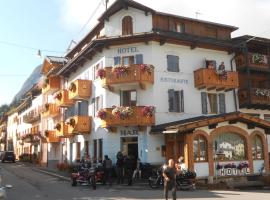 Albergo Vittoria, ξενοδοχείο σε Santo Stefano di Cadore