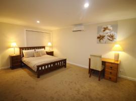 Silver House - Melbourne Airport Accommodation, hotel u Melbourneu