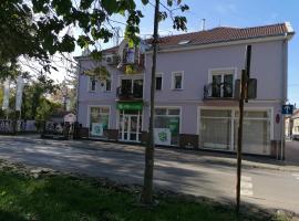 Apartmani Sunset, hotel em Slavonski Brod