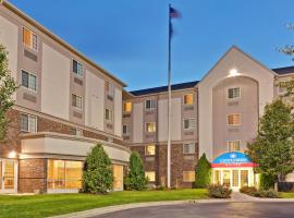 Candlewood Suites Indianapolis Northeast, an IHG Hotel, hotel u gradu Indijanopolis