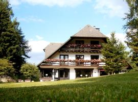 Gästehaus Behabühl, hótel í Feldberg