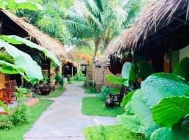 Under The Coconut Tree Hoi An Homestay, hotel u gradu Hoi An