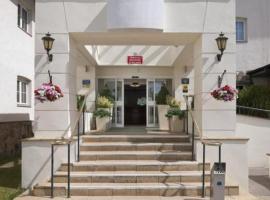 Airport Inn & Spa Manchester: Wilmslow şehrinde bir otoparklı otel