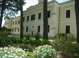 San Luigi - Residenza Gemelli, hotel in Rome