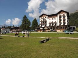 Hotel Lavaredo, viešbutis mieste Misurina