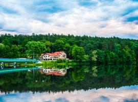 Przystanek Tleń, hotell sihtkohas Tleń