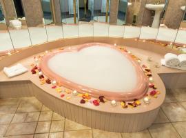 Cove Haven Resort, hotel amb jacuzzi a Lakeville