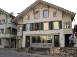 Haus der Schwalbe, hotel en Oberhofen am Thunersee