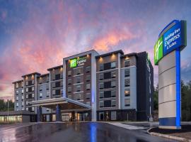 Holiday Inn Express & Suites Moncton, an IHG Hotel, hotelli kohteessa Moncton