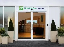 Holiday Inn Express Wakefield, an IHG Hotel