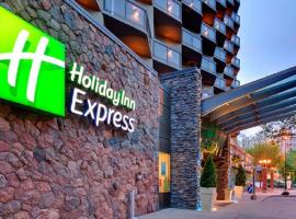 Holiday Inn Express Edmonton Downtown, an IHG Hotel, hotel sa Edmonton