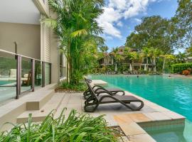 Swim Out Apartments in Triton Street Beachfront Resort Palm Cove, hotel a Palm Cove