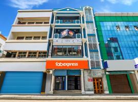 FabExpress Santhi Inn - Near Promenade Beach, hotell i Pondicherry