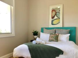 Renovated Little Cottage Aberdare Hunter Valley、Aberdareのホテル