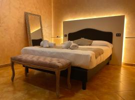 Impero Hotel Beauty & Spa - Bike Hotel, hotel en Cantello