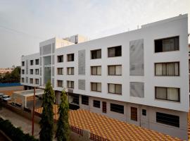 Hotel Dwarka Park, hotel in Shirdi