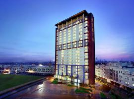 Atria Residences Gading Serpong, hotell i Serpong