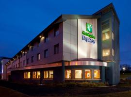 Holiday Inn Express Dunfermline, an IHG Hotel, хотел в Дънфърмлин