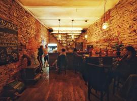 The Monks Bunk Hostel & Bar, hotelli Tallinnassa