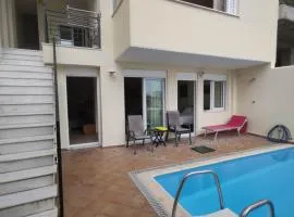 Private pool & Panorama View on Athens center Hill