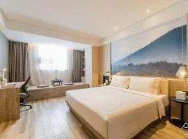 Atour Hotel (Shanghai Hongqiao National Convention & Exhibition Center, Minbei Road)