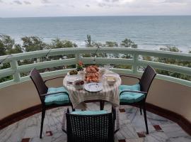 Panorama Sea View Room 245, V.I.P Condo Chain Rayong, hotel en Ban Phe