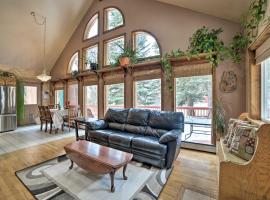 Cozy Home with Mountain Views Near Ouray Hot Springs، فندق في أوراي