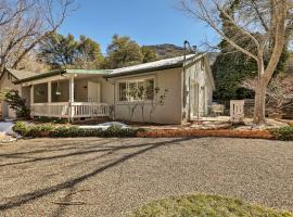 Tranquil Sedona Gem with Patio, Grill and Mtn Views, hotel u gradu 'Sedona'